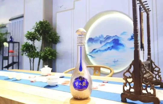 梦之蓝手工班燃起“火种”,让文化自信绽放时代光芒!(图1) 梦之蓝手工班燃起“火种”,让文化自信绽放时代光芒!(图1)