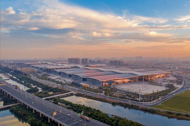 2023年度中国展览数据统计报告发布，深圳展览总面积位于全国