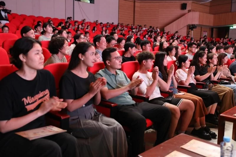 2024年度国家艺术基金资助项目——交响乐《玛纳斯》在江西师范大学音乐学院上演(图10) 2024年度国家艺术基金资助项目《玛纳斯》在江西师范大学音乐学院上演(图10)