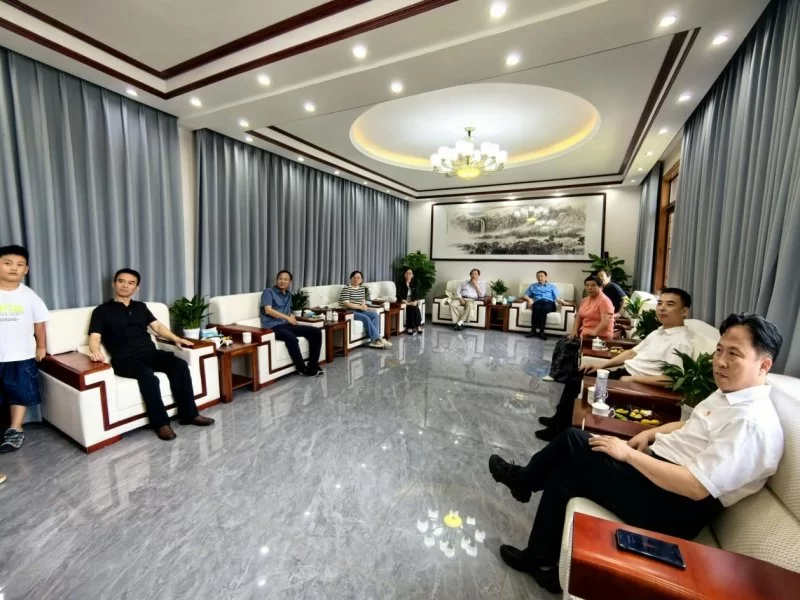 庆祝建党103周年——香山杨留义城市山水画艺术馆揭牌暨城市山水画展开幕(图3) 庆祝建党103周年——香山杨留义城市山水画艺术馆揭牌暨城市山水画展开幕(图3)