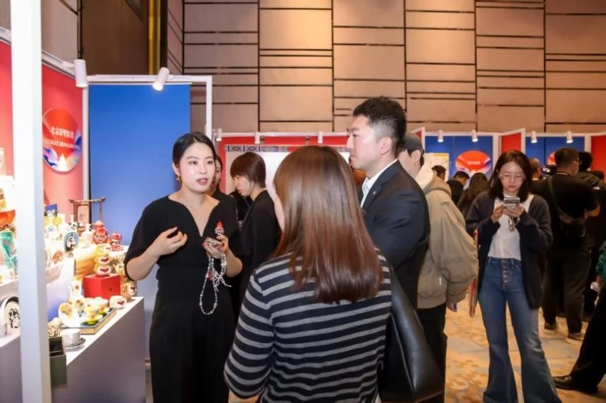 非遗焕新 价值共生——东城区构建非遗传承创新与文商旅融合发展新范式(图12) 非遗焕新 价值共生——东城区构建非遗传承创新与文商旅融合发展新范式(图12)