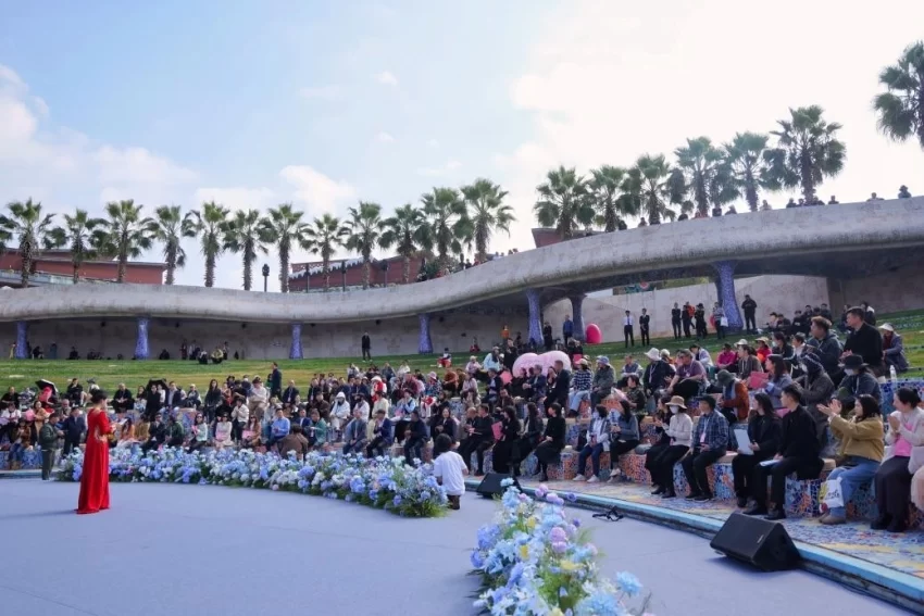 海拔1314米处邂逅浪漫,“情定云南·爱上红河”盛启(图3) 海拔1314米处邂逅浪漫,“情定云南·爱上红河”盛启(图3)